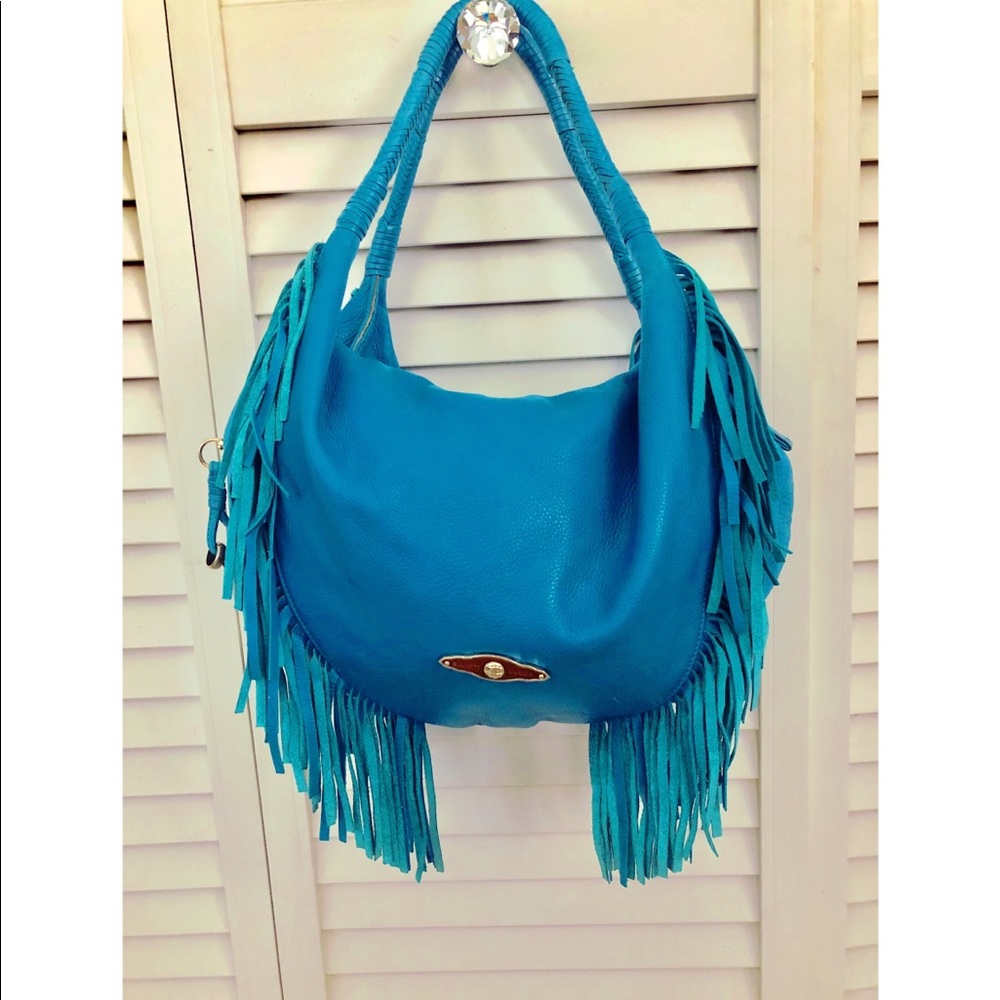 Authentic Elliott Lucca leather handbag 💙🎁